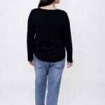 Cozee's Bamboo Long Sleeve V-Neck Top Back 1